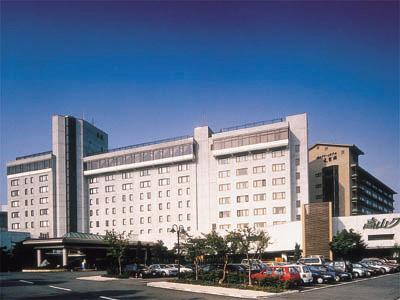 ���R�O���[���z�e��